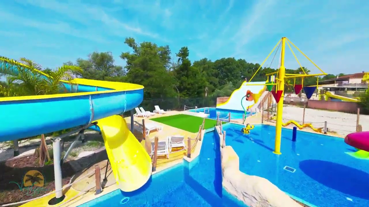 Piscines et toboggans d’un camping
